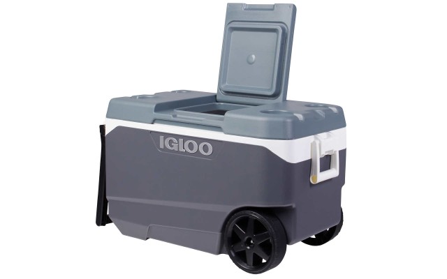  90-quart Maxcold Latitude Flip and Tow Wheeled Cooler