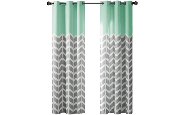  Alex 42″ x 84″ Colorblock Chevron Print Insulated Curtain Set
