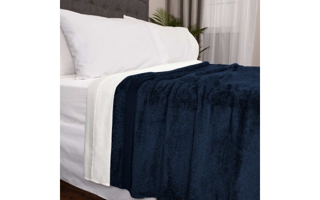  Plush Blanket, Blue, Queen