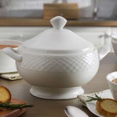 Mikasa Trellis Bone China Covered Casserole Dish