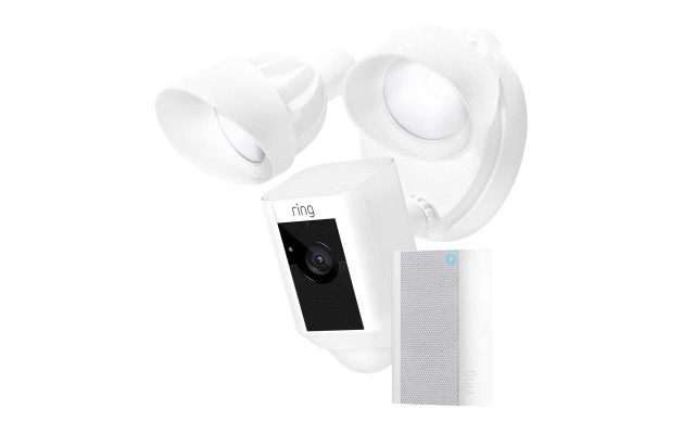  Floodlight Cam Wired Plus with Chime Pro 2.0 (2nd gen), White