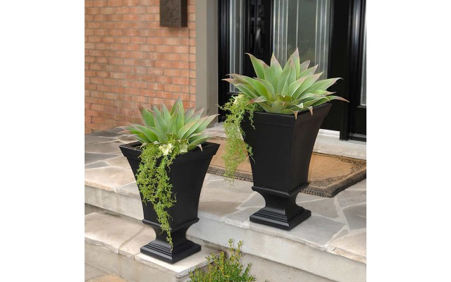 Vienna Planter, 2-pack