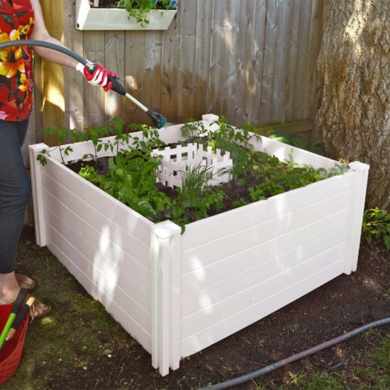 Vita Keyhole 4′ x 4′ Composting Garden Bed