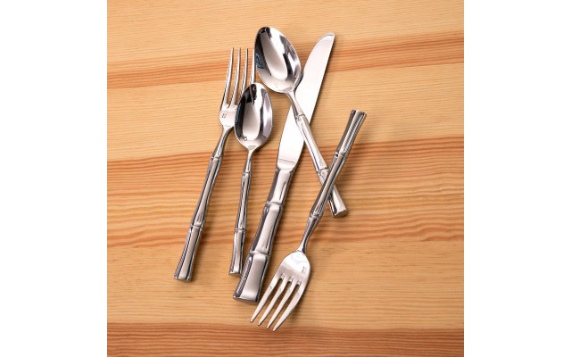  Royal Pacific 20-piece 18/10 Flatware Set