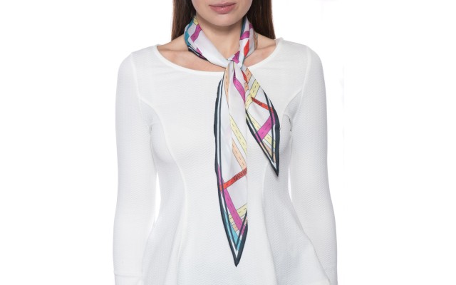  Women ‘s Plaid Kite Scarf, White