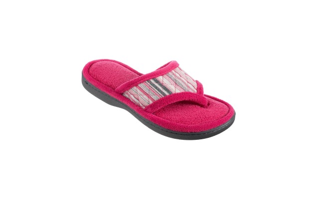  Signature Women’s Diamond Quilted Renae Thong Slipper, Red, 7.5