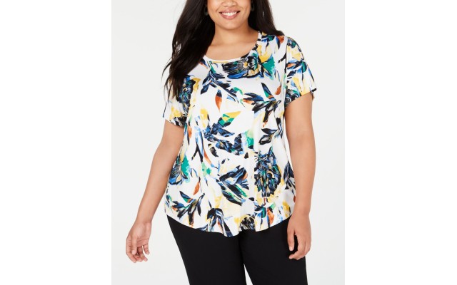  Plus Size Printed T-Shirt