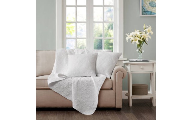 Madison Park Quebec Oversized Quilted Throw, White, 60x70