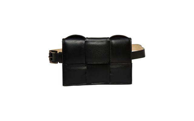  Women’s Oversized Woven Belt Bag, Black, M