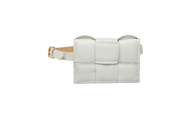  Women’s Oversized Woven Belt Bag, White,S