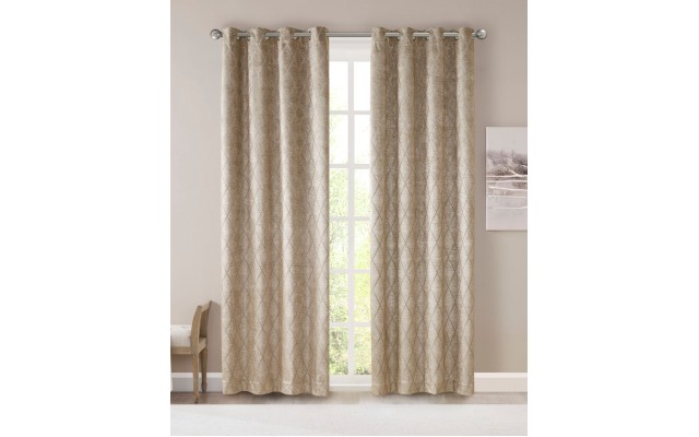 Taylor 50″ x 84″ Diamond Jacquard Total Blackout Window Panel, Champagne