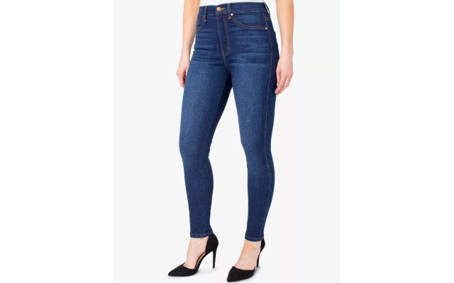  Juniors’ Curvy High Rise Skinny Jeans