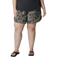 Columbia Women’s Plus Size Bogata Bay Printed Stretch Shorts, Green, 2X
