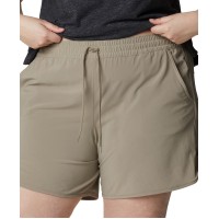 Columbia Women’s Plus Size Bogata Bay Stretch Shorts, Rustcopper, 1X x 6L