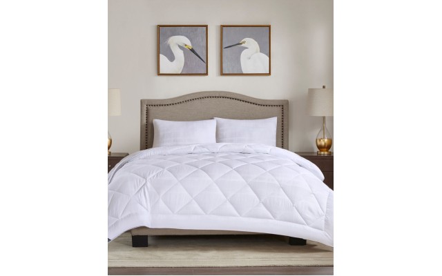  Madison Park 525 Thread Count All Season Cotton Rich Down Alternative Comforter,White, Twin/Twin XL