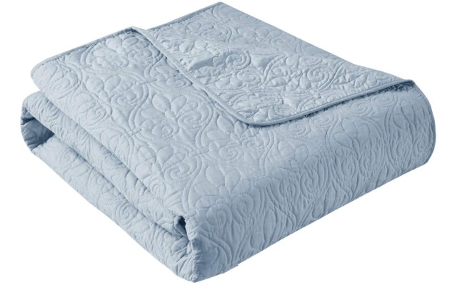 Madison Park Quebec Oversized Quilted Throw, Light Blue, 60x70