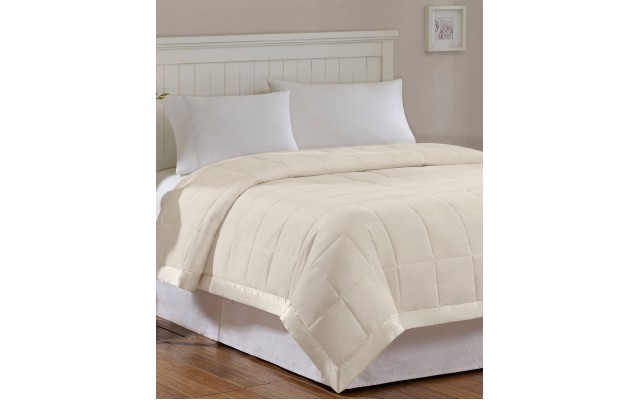  Solid 3M Down-Alternative Blanket, Ivory, King