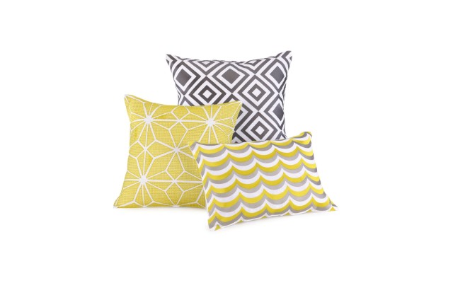 Giraffe 16″Sq. Mojave Yellow Pillow, MOJAVE YELLOW