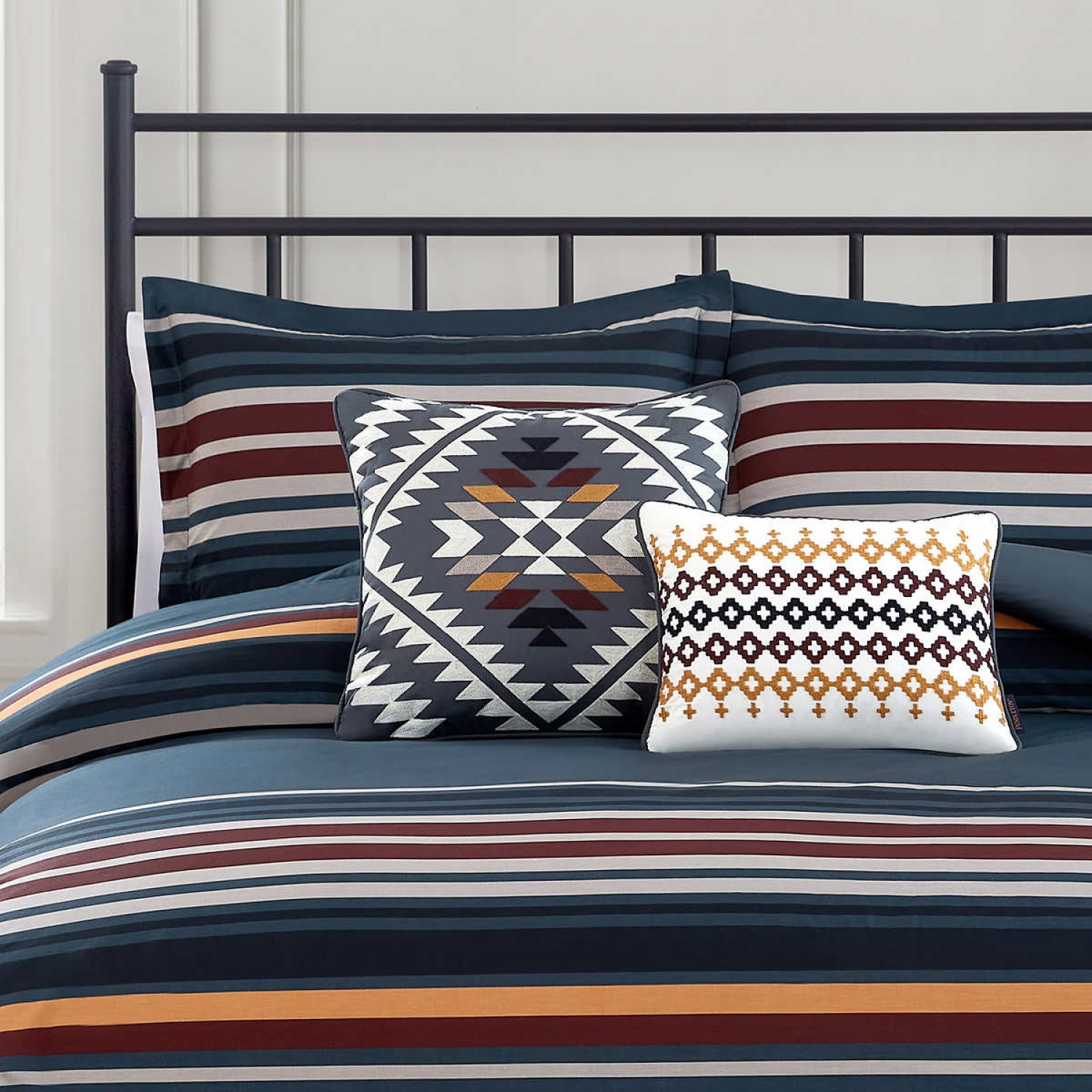 Pendleton Lake Stripe 5piece Comforter Set, One Color, King