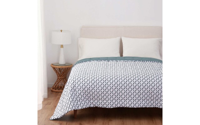 Reversible Down Alternative Blanket by , Teal, Queen