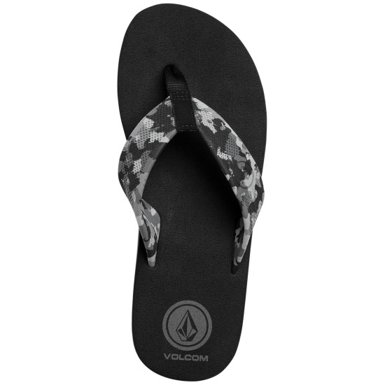  Men’s Daycation Flip Flop Sandal, Camouflage, 13