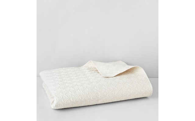 1872 Trevarno Coverlet, Queen, Ivory