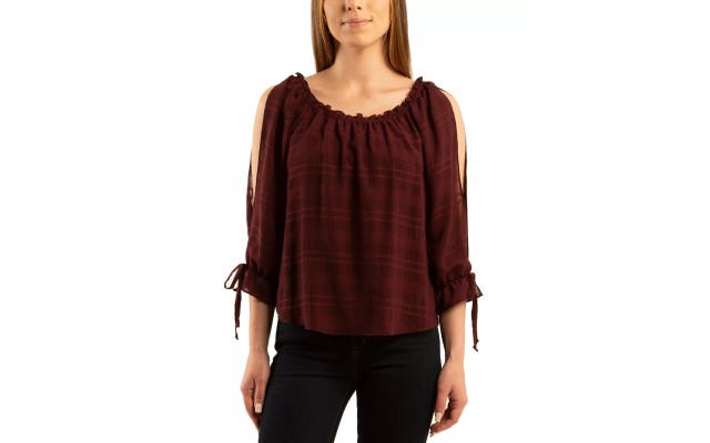  Juniors’ Split-Sleeve Peasant Top, Red Plaid, Medium