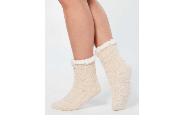  Women’s Chenille Slipper Socks, Ivory, Small/Medium