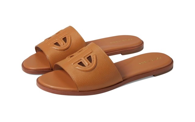  Women’s Flynn Logo Slide Sandal Flat, Pecan Leather, 8.5