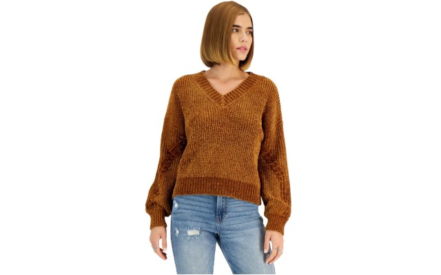  Juniors’ Chenille Cable-Knit V-Neck Sweater, Brown, Medium