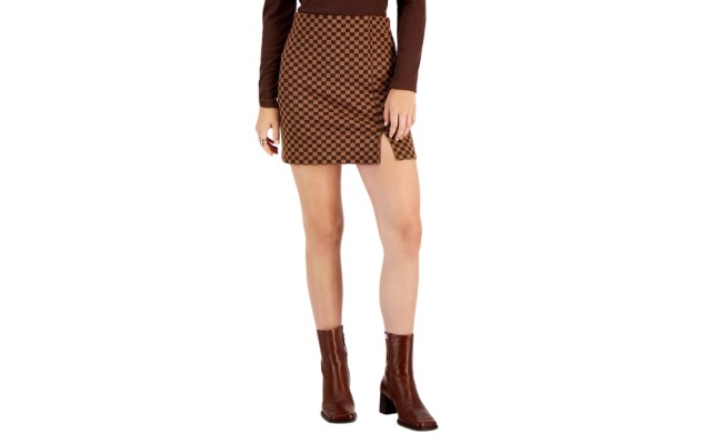  Juniors’ Jacquard Side-Slit Mini Skirt, Dark Brown, Small