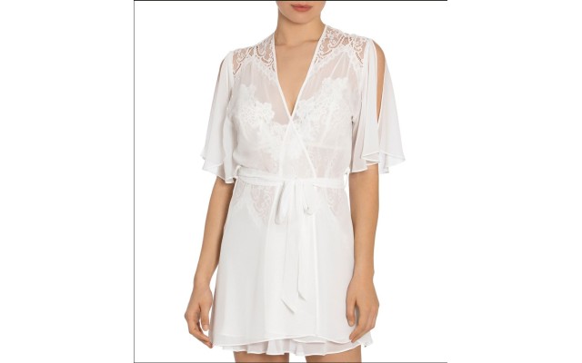 Jonquil Lace Trim Wrap in Ivory at Nordstrom