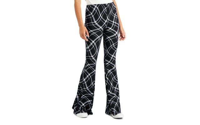 Just Polly Juniors’ Printed Flare-Leg Pants, Black/M