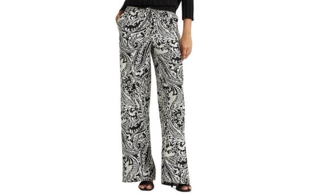  Womens Plus-Size Paisley-Print Crepe Wide-Leg Pants, Black/Cream