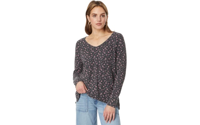  Women’s Oversized Scoop-Neck Waffle-Knit Top – Black Flower Print, X-Large