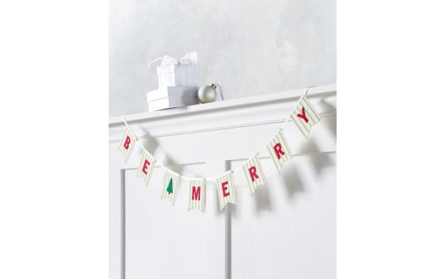  Farmhouse Holidays Be Merry Garland
