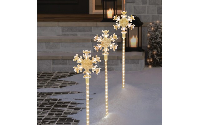 Member’s Mark 5-Count Snowflake Pathway LED Lights (Warm White)