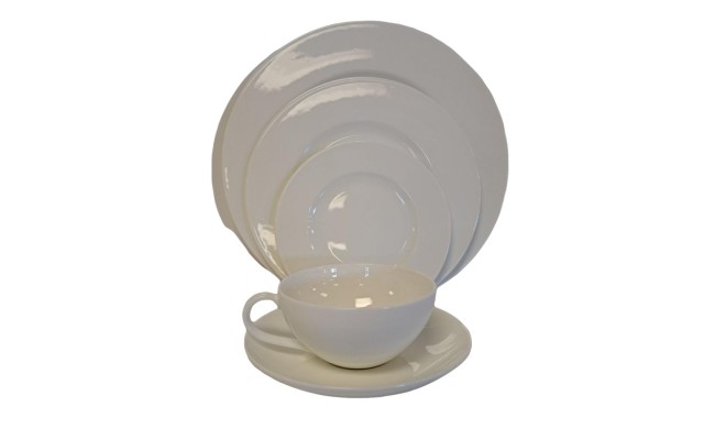  Montvale Platinum – 5 piece place setting