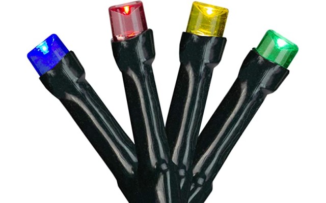  20 Battery Operated Multi-Color LED Wide Angle Christmas Lights – 9.5 ft Green Wire