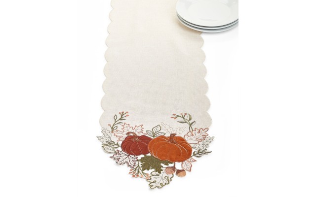  Pumpkin Farm Cutwork Fabric Runner, 13″ x 70″