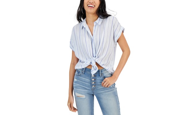  Juniors’ Printed Textured Short-Sleeve Shirt, Ivory Vertical, Medium