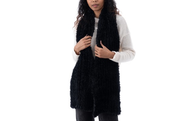  Women’s Faux-Fur Scarf, Black