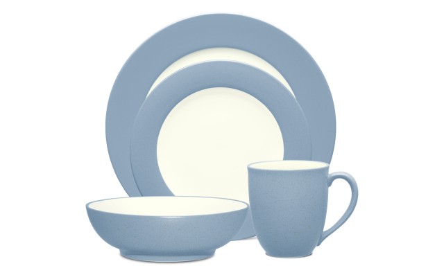  Colorwave Rim 4 Piece Place Setting, Blue