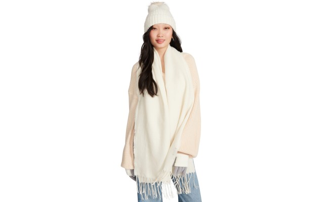  Cozy Blanket Scarf with Fringe Detail – Ivory