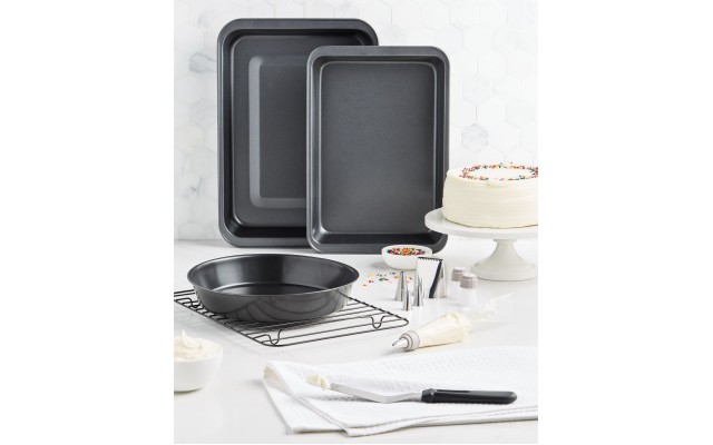  25-Pc Cake Decorating Kit