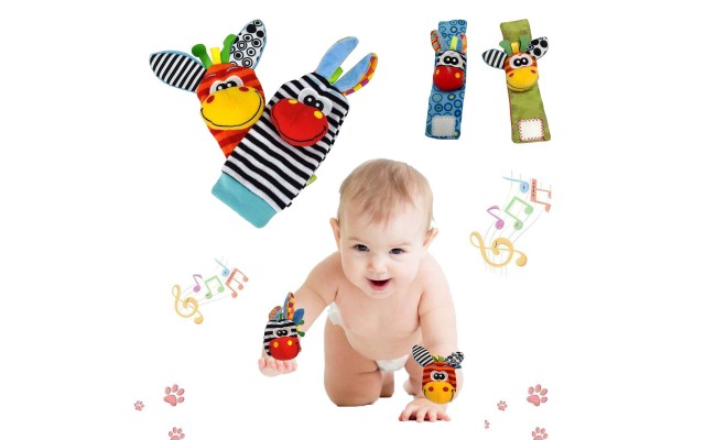 Wrist Rattles and Animal Socks for Cognitive Development of Babies, Developmental Toys Gifts for Baby from Newborns to 3 Months, 6 Months, 8 Months, 1 Year and 2 Years Old Toddlers, Cute Cow