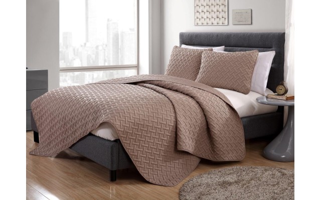  Nina 3-Piece Full/Queen Embossed Quilt Set with Matching Shams,Taupe