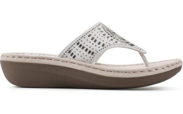  Women’s Cienna Mini Wedge Flip Flop Sandal White Fabric 10M, CIENNA C28619