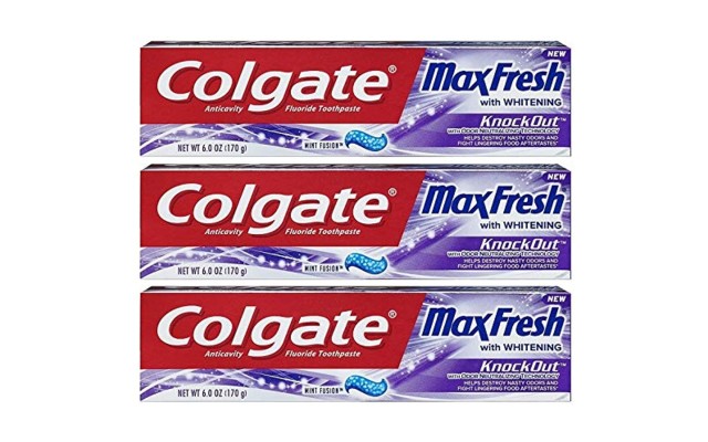  Max Fresh Toothpaste - Knockout - With Odor Neutralizing Technology - Net Wt. 6 Oz (170 G) Per Tube - Pack Of 3 Tubes